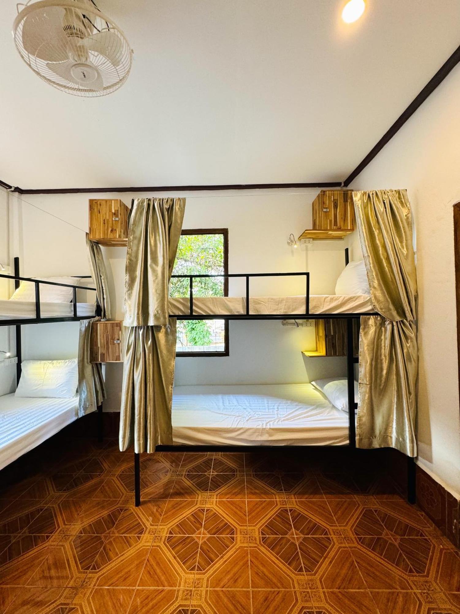 Sabai Sabai Backpackers Hostel Luang Prabang Buitenkant foto