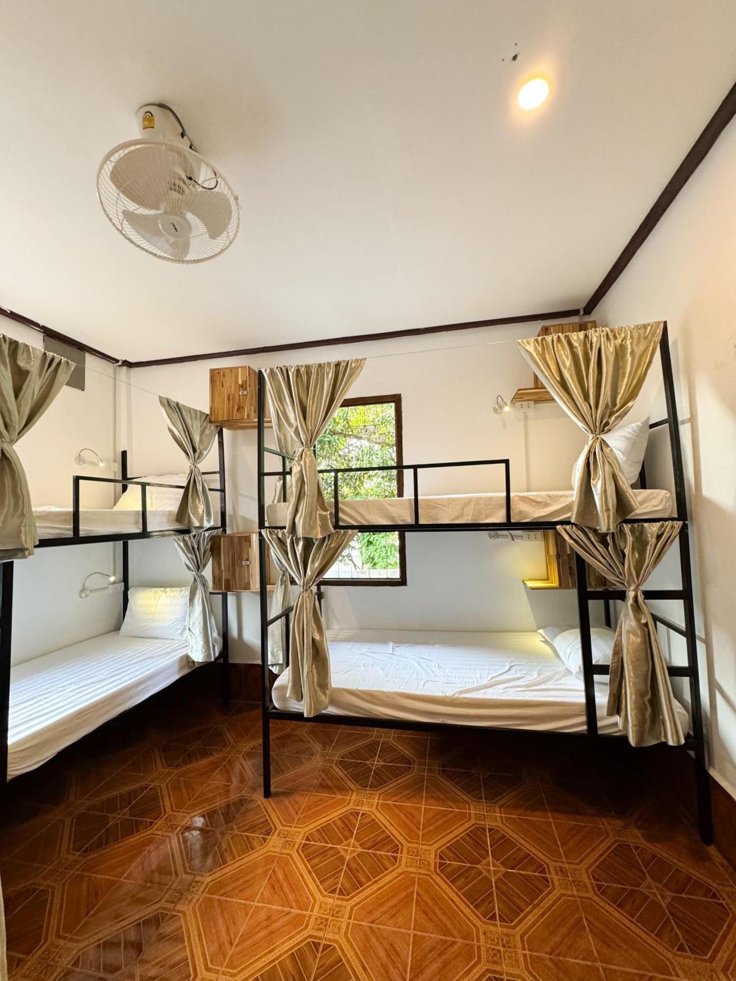Sabai Sabai Backpackers Hostel Luang Prabang Buitenkant foto